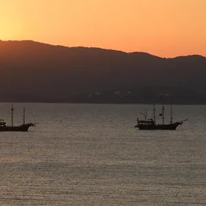 Apartamento Praia Ponta Das Canas Brasil